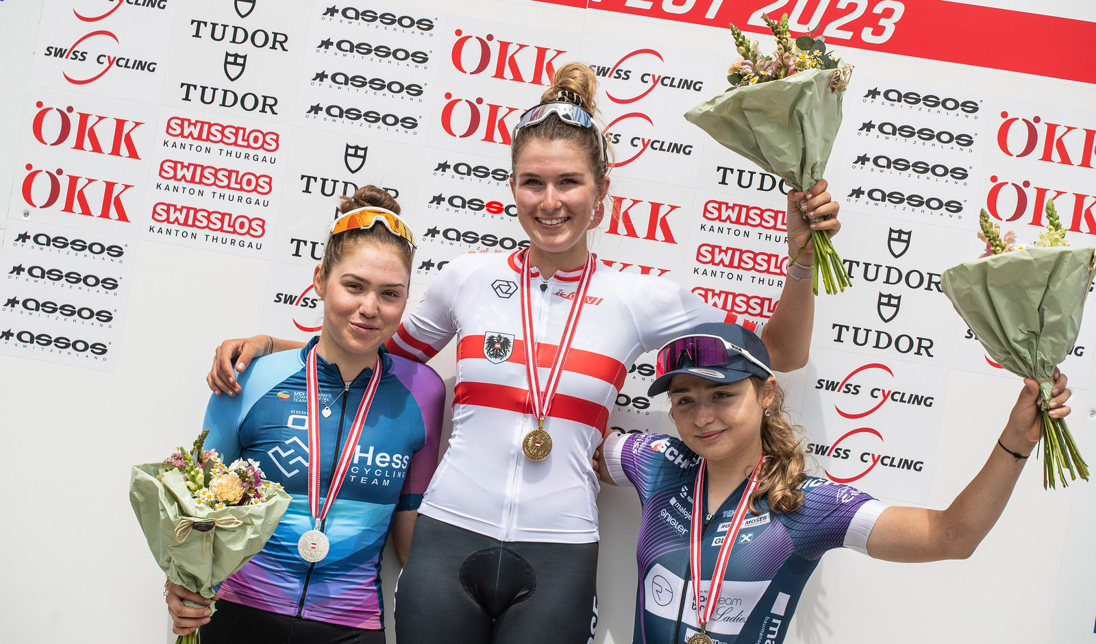 Das rot-weiß-rote Podium bei der Premiere 2023 mit Johanna Martini, Leila Gschwentner und Elisa Winter (Credit: Peter Maurer/Cycling Austria)