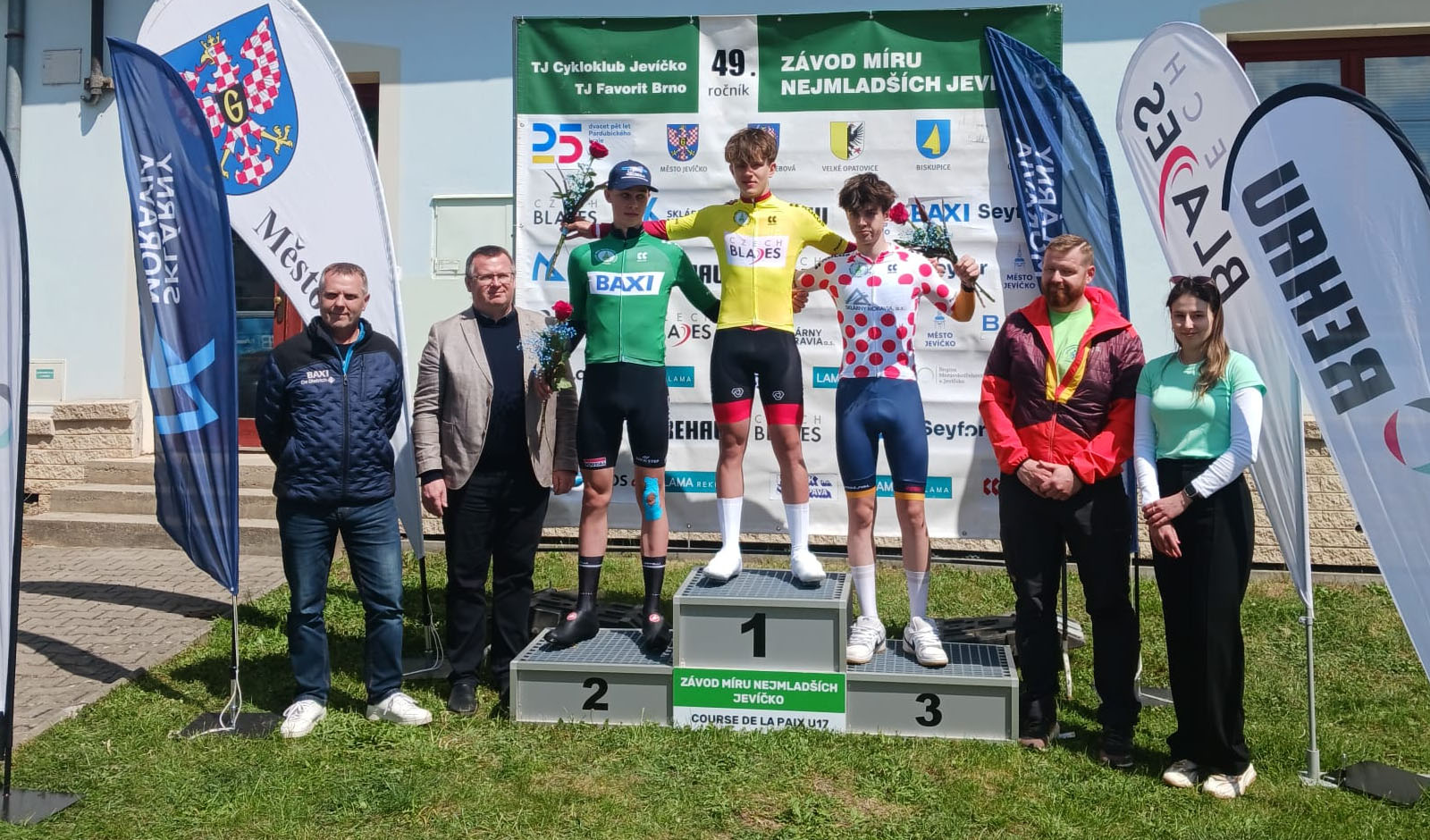 Niklas Wiesmayr gewinnt die 1. Etappe der U17-Friedensfahrt in Tschechien (Foto: Cycling Austria)
