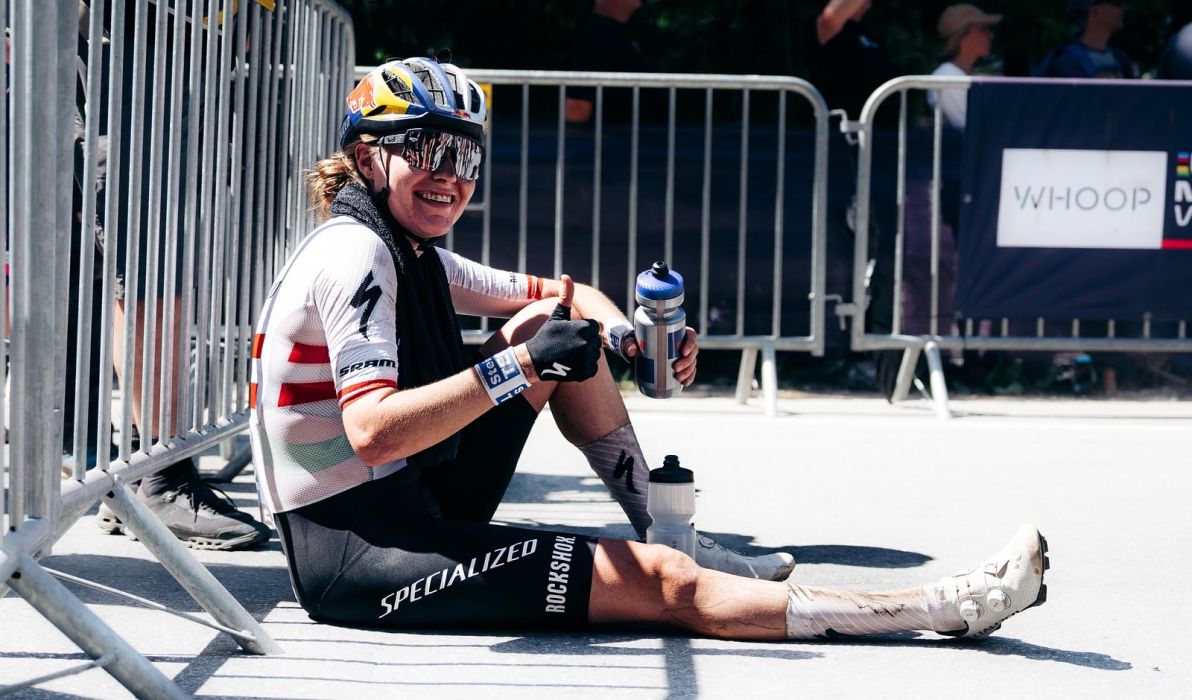 Laura Stigger nach dem Rennen in Lenzerheide, welches sie auf Rang fünf beendet (Foto: Monica Gasbichler)