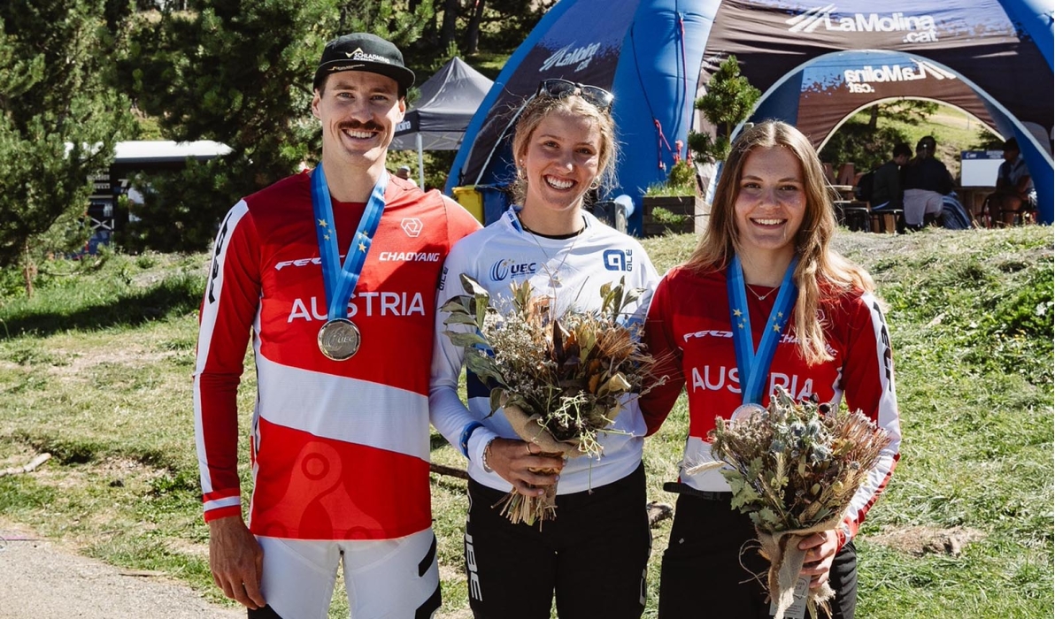 Andreas Kolb gewinnt Silber in der Elite, Rosa Zierl holt Gold und Emma Bindhammer Bronze bei den Juniorinnen (Foto: Monica Gasbichler)